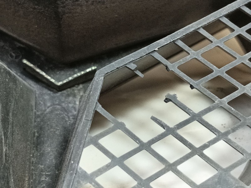 Recambio de rejilla delantera para mercedes-benz clk (c209) clk 270 cdi (209.316) referencia OEM IAM A20988001239040  