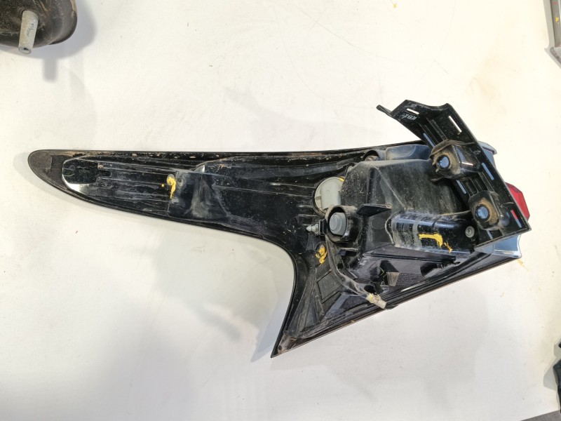 Recambio de piloto trasero derecho para lexus nx (_z1_) 300h awd (ayz15) referencia OEM IAM 8155078060  