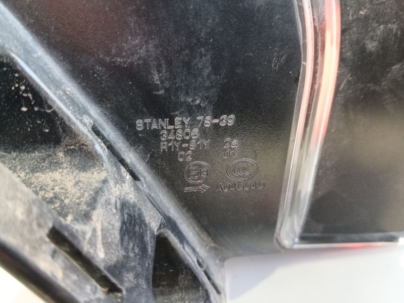 Recambio de piloto trasero derecho para lexus nx (_z1_) 300h awd (ayz15) referencia OEM IAM 8155078060  