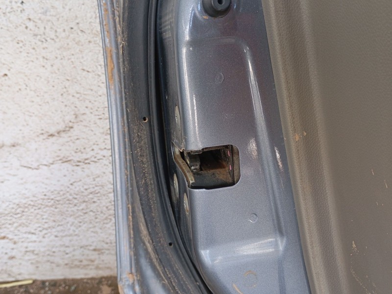 Recambio de puerta delantera izquierda para renault koleos i (hy_) 2.0 dci (hy0k) referencia OEM IAM   