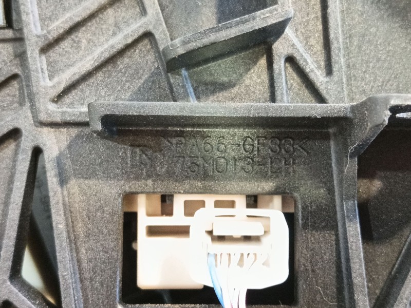 Recambio de pomo palanca cambio para lexus nx (_z1_) 300h awd (ayz15) referencia OEM IAM   