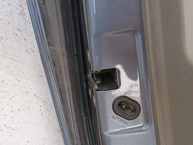 Recambio de puerta trasera izquierda para renault koleos i (hy_) 2.0 dci (hy0k) referencia OEM IAM   