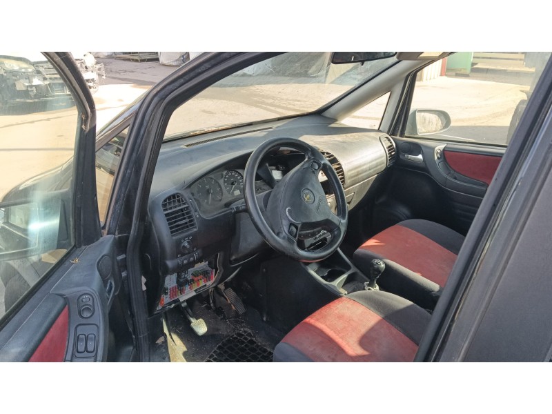 opel zafira a monospace (t98) del año 1999