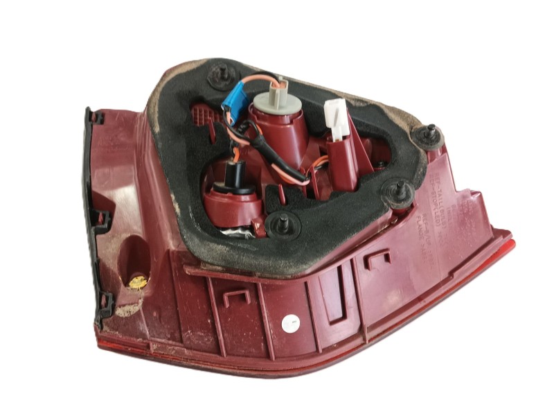 Recambio de piloto trasero derecho interior para hyundai i30 (pde, pd, pden) 1.0 t-gdi referencia OEM IAM 92404G4400  