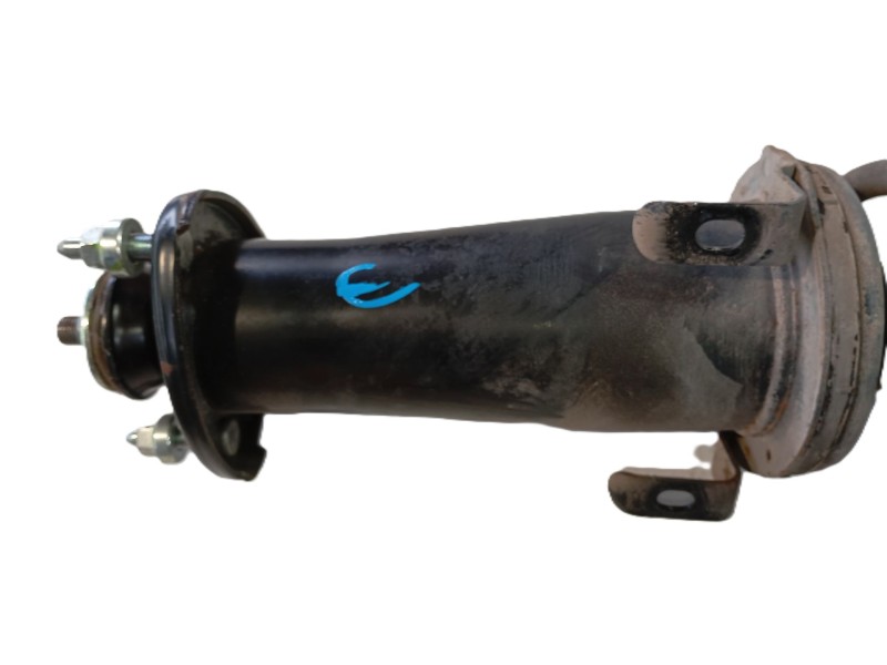 Recambio de amortiguador trasero derecho para lexus is ii (_e2_) 220d (ale20) referencia OEM IAM   