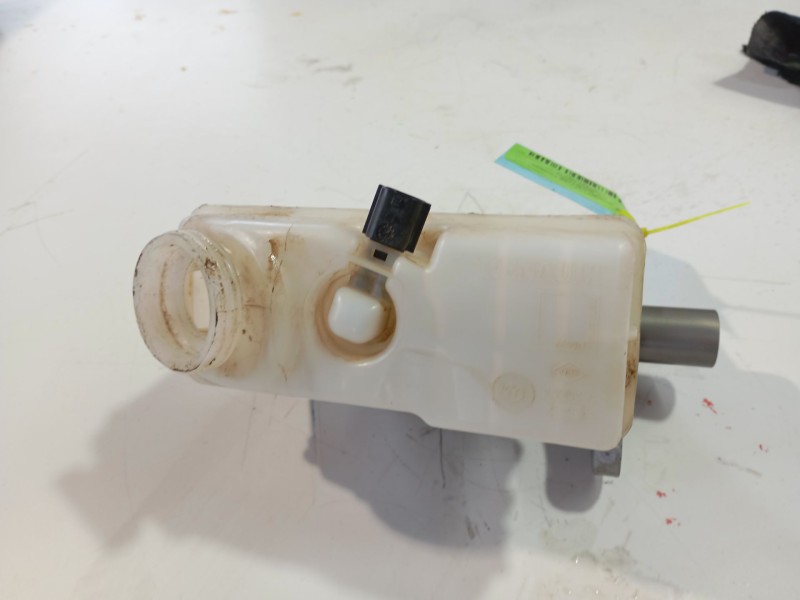 Recambio de bomba freno para renault captur i (j5_, h5_) 1.2 tce 120 referencia OEM IAM 460119686R  