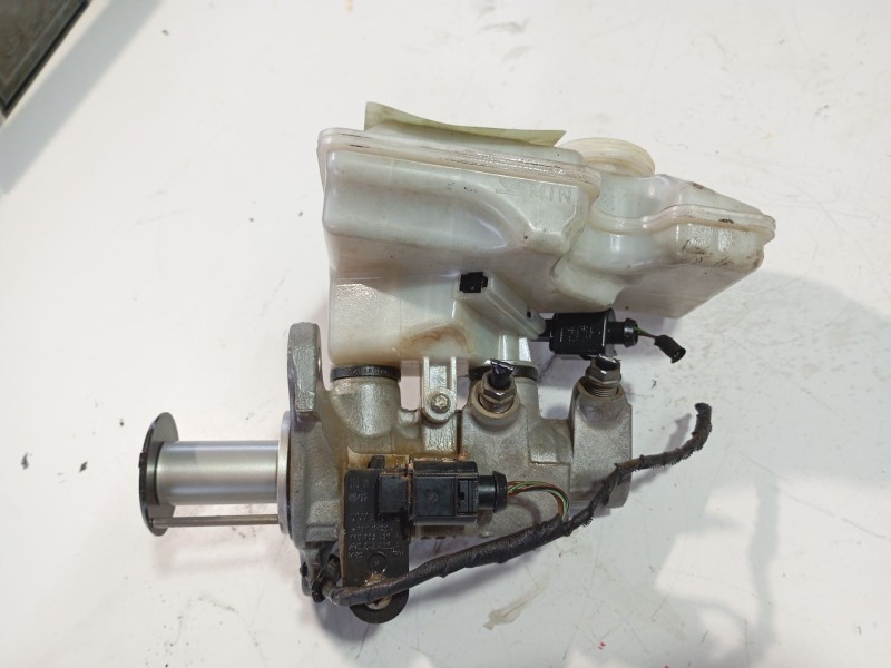 Recambio de bomba freno para audi a3 (8v1, 8vk) 1.4 tfsi referencia OEM IAM 5Q1614019ACREP / 8V1611021REP  