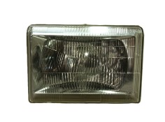 Recambio de faro derecho para nissan trade furgoneta 75 referencia OEM IAM 015065220 67624880 