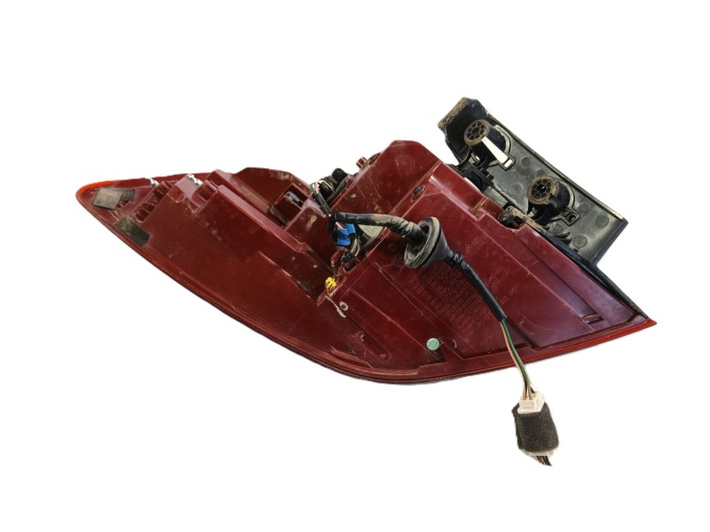 Recambio de piloto trasero derecho para hyundai i30 (pde, pd, pden) 1.0 t-gdi referencia OEM IAM 92402G4400  