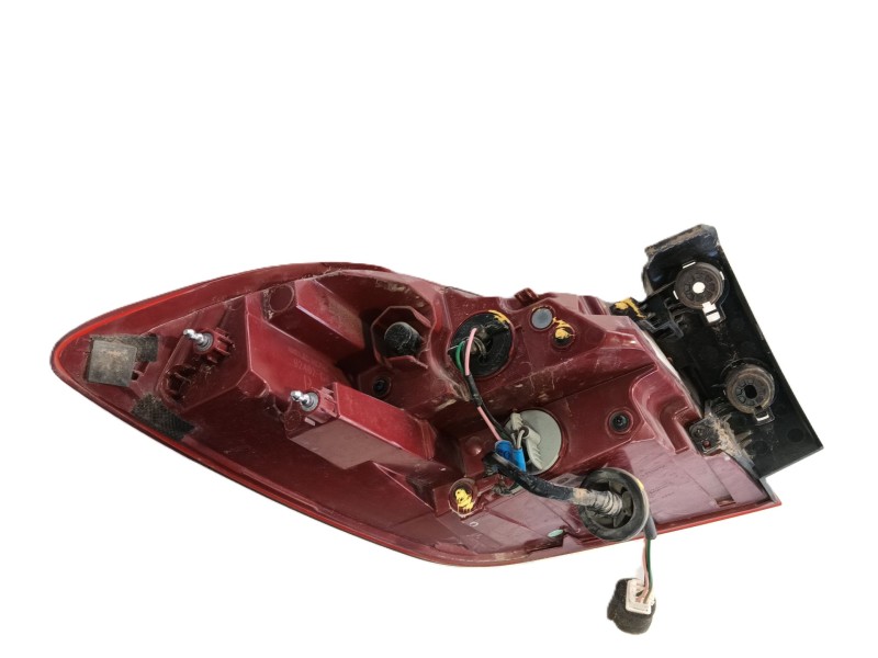 Recambio de piloto trasero derecho para hyundai i30 (pde, pd, pden) 1.0 t-gdi referencia OEM IAM 92402G4400  