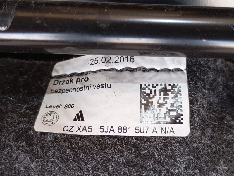 Recambio de asiento delantero izquierdo para skoda rapid spaceback (nh1) 1.6 tdi referencia OEM IAM   
