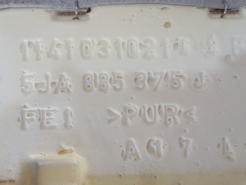 Recambio de asientos traseros para skoda rapid spaceback (nh1) 1.6 tdi referencia OEM IAM   