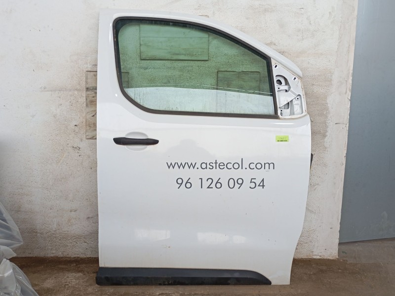 Recambio de puerta delantera derecha para opel vivaro c furgoneta (k0) 1.5 referencia OEM IAM 9853308880  