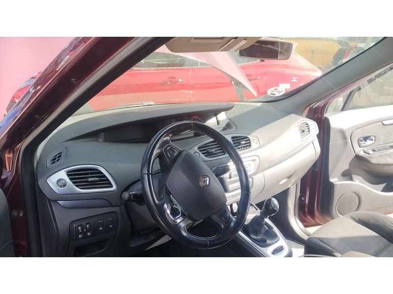 Recambio de salpicadero para renault grand scénic iii (jz0/1_) 1.5 dci referencia OEM IAM 681000060R  