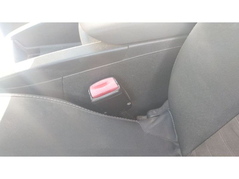 Recambio de enganche cinturon delantero izquierdo para renault grand scénic iii (jz0/1_) 1.5 dci referencia OEM IAM   