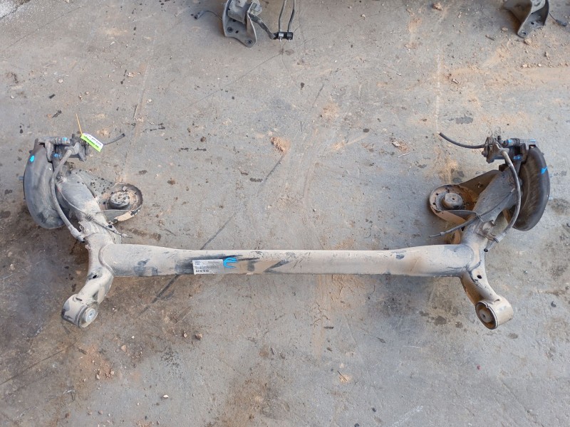 Recambio de puente trasero para kia rio iii (ub) 1.2 cvvt referencia OEM IAM 551001W610  