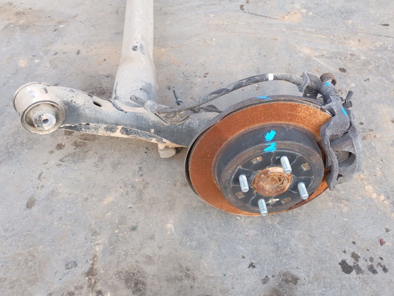 Recambio de puente trasero para kia rio iii (ub) 1.2 cvvt referencia OEM IAM 551001W610  