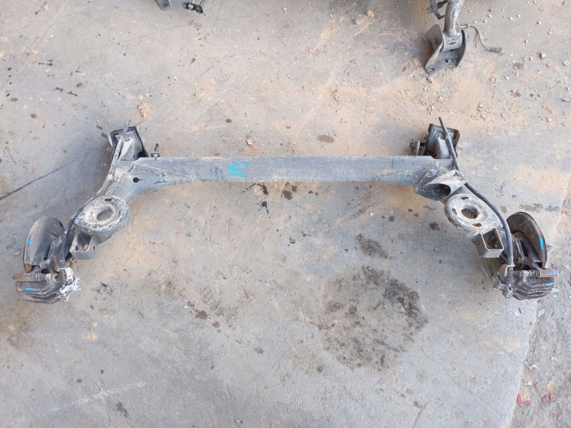 Recambio de puente trasero para skoda rapid spaceback (nh1) 1.6 tdi referencia OEM IAM 6R7500051  