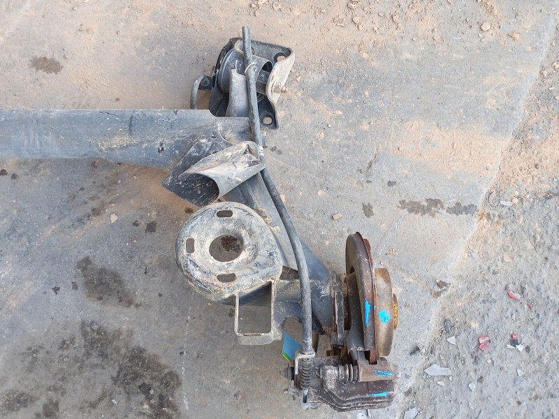 Recambio de puente trasero para skoda rapid spaceback (nh1) 1.6 tdi referencia OEM IAM 6R7500051  