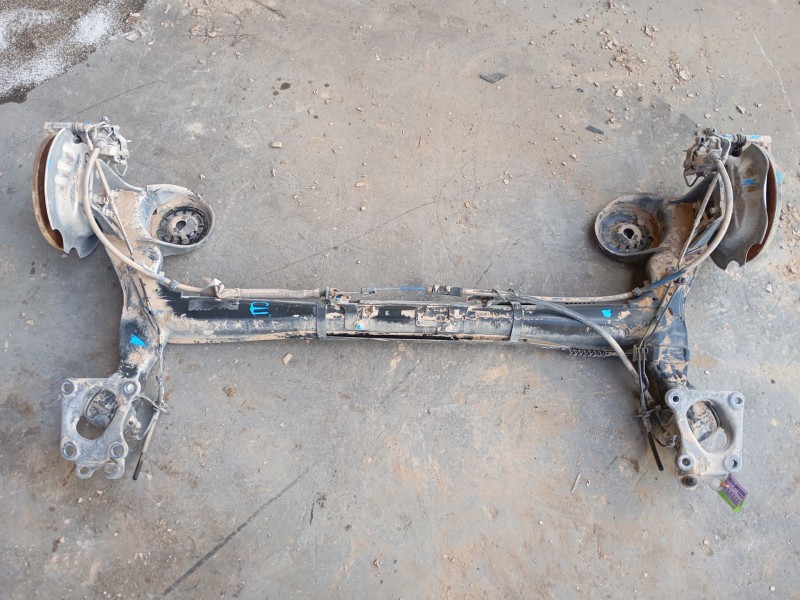 Recambio de puente trasero para citroën ds5 2.0 hdi 165 referencia OEM IAM 1614089580  