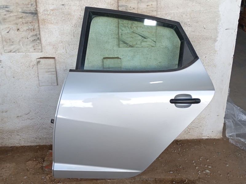 Recambio de puerta trasera izquierda para seat ibiza iv (6j5, 6p1) 1.2 tdi referencia OEM IAM 6J4833055  
