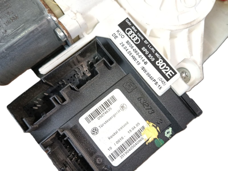 Recambio de elevalunas delantero derecho para audi a3 (8p1) 2.0 tdi 16v referencia OEM IAM 8P4837462C  