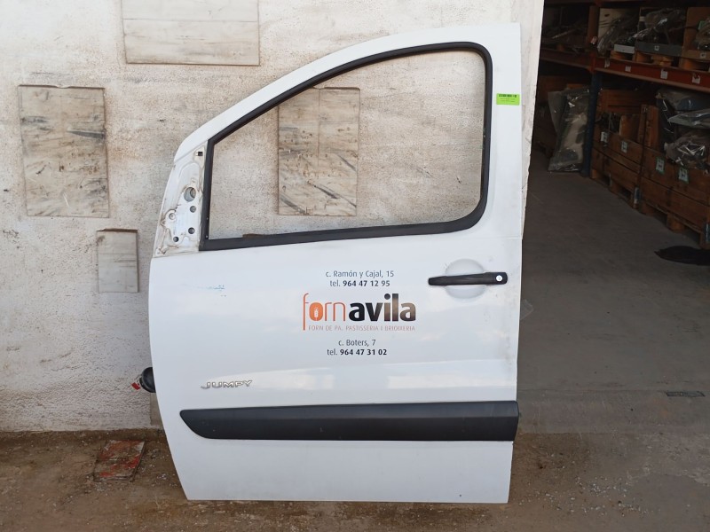 Recambio de puerta delantera izquierda para citroën jumpy ii furgoneta 1.6 hdi 90 16v referencia OEM IAM 9002X4  