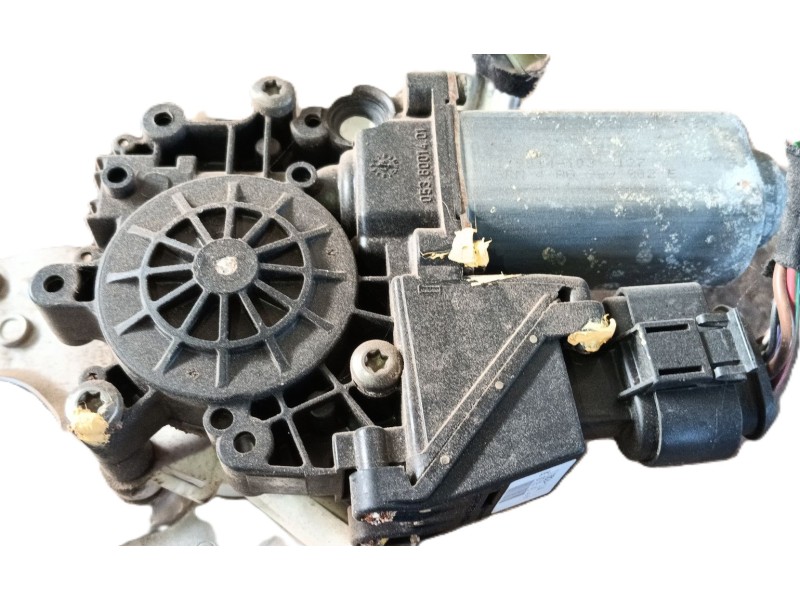 Recambio de elevalunas delantero derecho para audi a6 c5 (4b2, 4b4) 2.4 referencia OEM IAM 4B0837462  