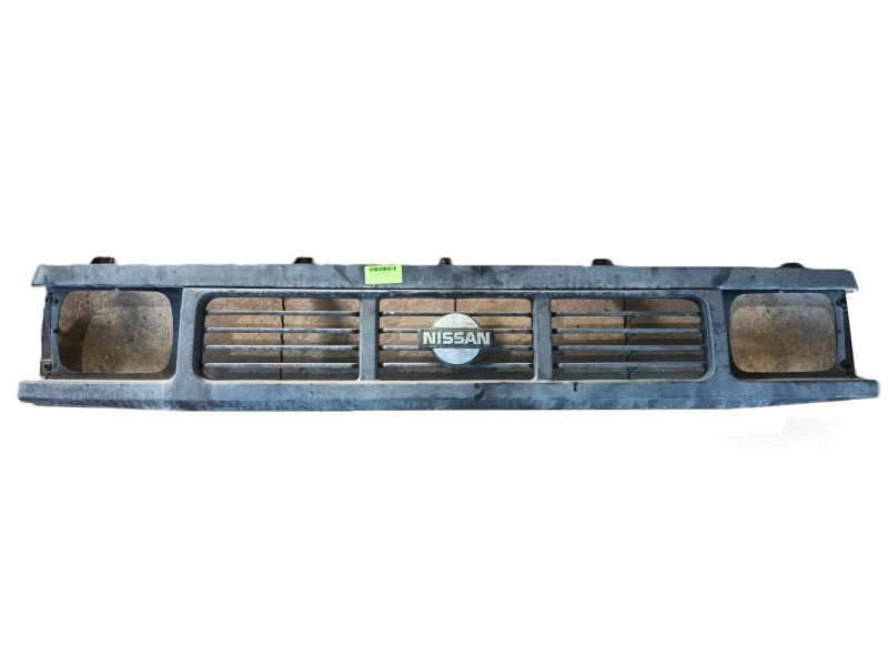 Recambio de rejilla delantera para nissan patrol iii/2 hardtop (k260) 2.8 d referencia OEM IAM   