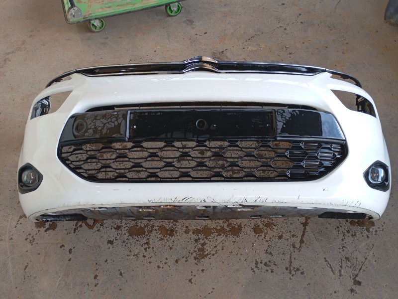 Recambio de paragolpes delantero para citroën c4 picasso ii 1.6 hdi 90 referencia OEM IAM   