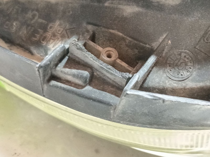 Recambio de faro izquierdo para volkswagen golf iv (1j1) 1.9 tdi referencia OEM IAM 1J1941017B 89307370 