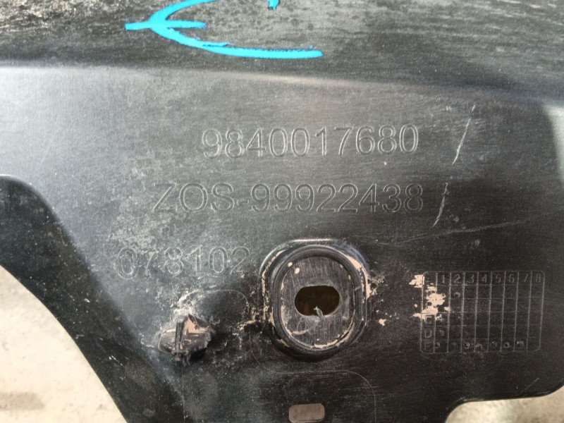 Recambio de panel frontal para peugeot 2008 ii (ud_, us_, uy_, uj_, ur_, uc_) 1.2 puretech 100 referencia OEM IAM 9823718480  