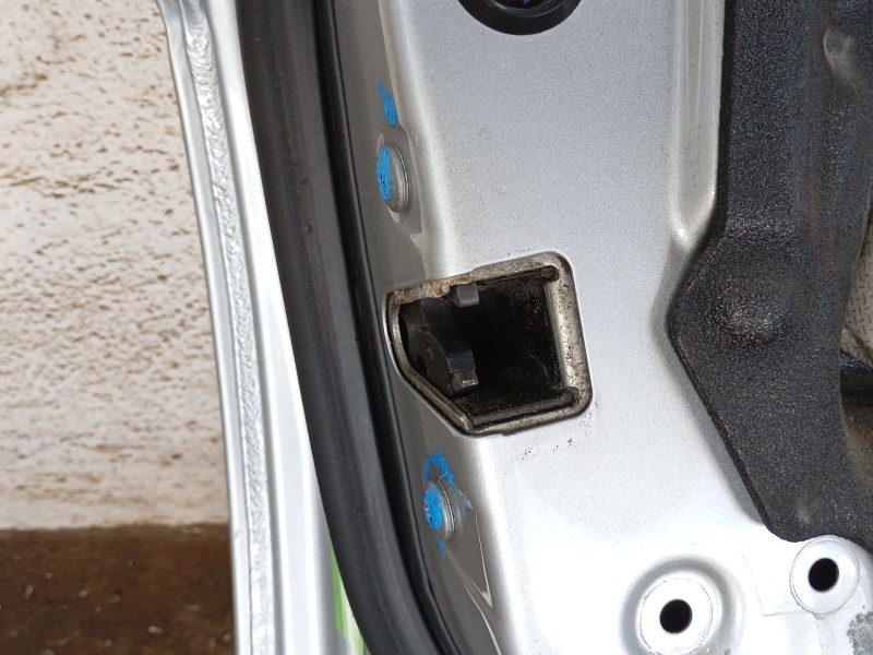 Recambio de puerta delantera izquierda para bmw 5 (e39) 520 i referencia OEM IAM 41518216817  