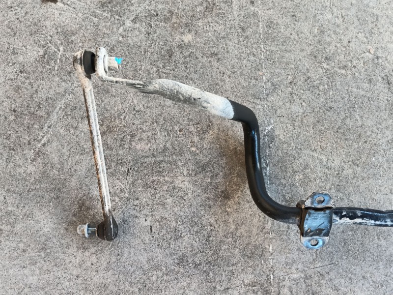 Recambio de barra estabilizadora delantera para ford puma (j2k, cf7) 1.0 ecoboost referencia OEM IAM   