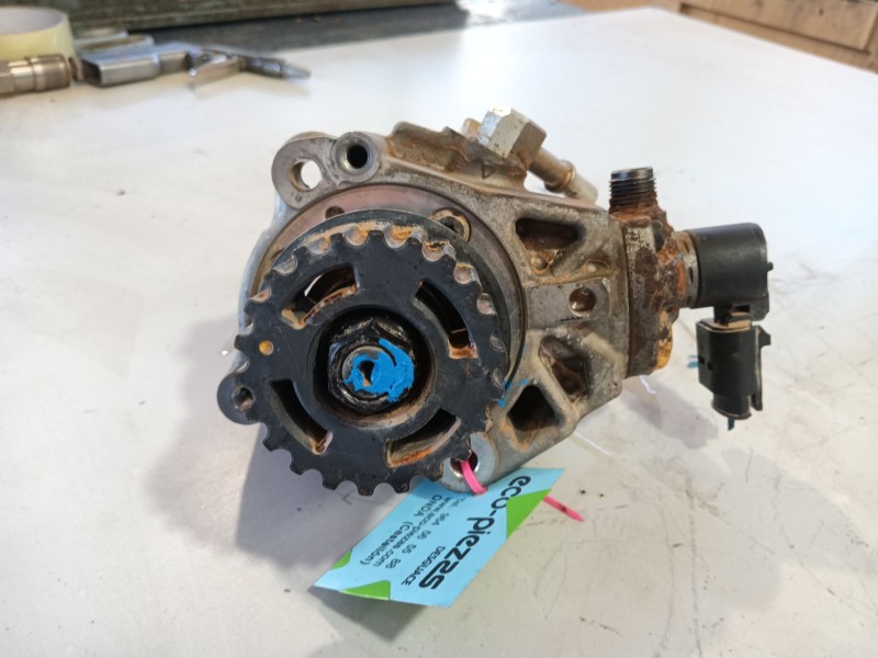 Recambio de bomba inyeccion para kia stonic (yb) 1.6 crdi referencia OEM IAM   