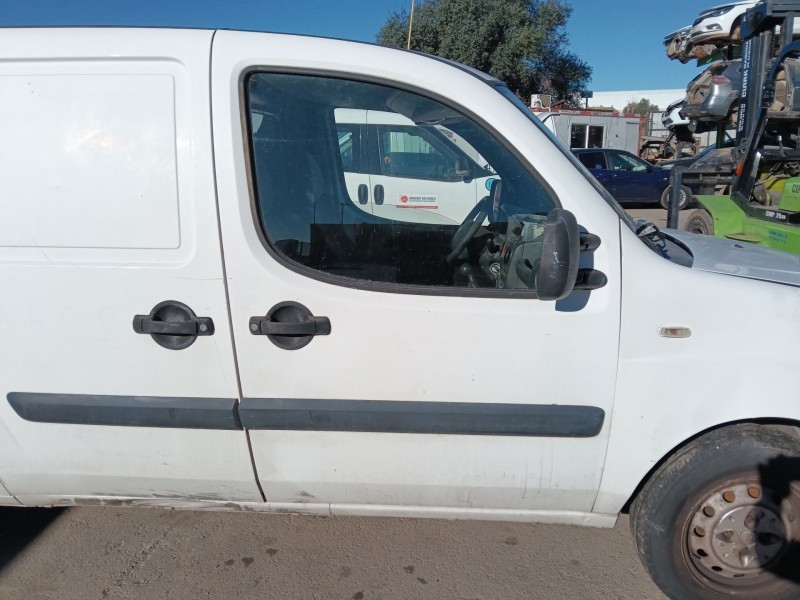 Recambio de puerta delantera derecha para fiat doblo furgoneta/monovolumen (223_) 1.3 d multijet referencia OEM IAM   