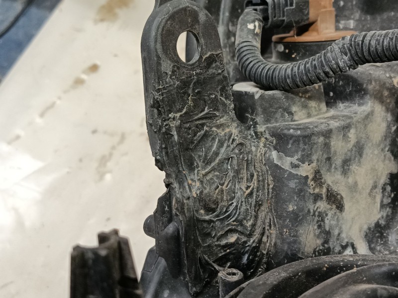 Recambio de faro derecho para dacia dokker furgoneta/monovolumen 1.5 dci 75 / blue dci 75 (fejw, feah) referencia OEM IAM 260109