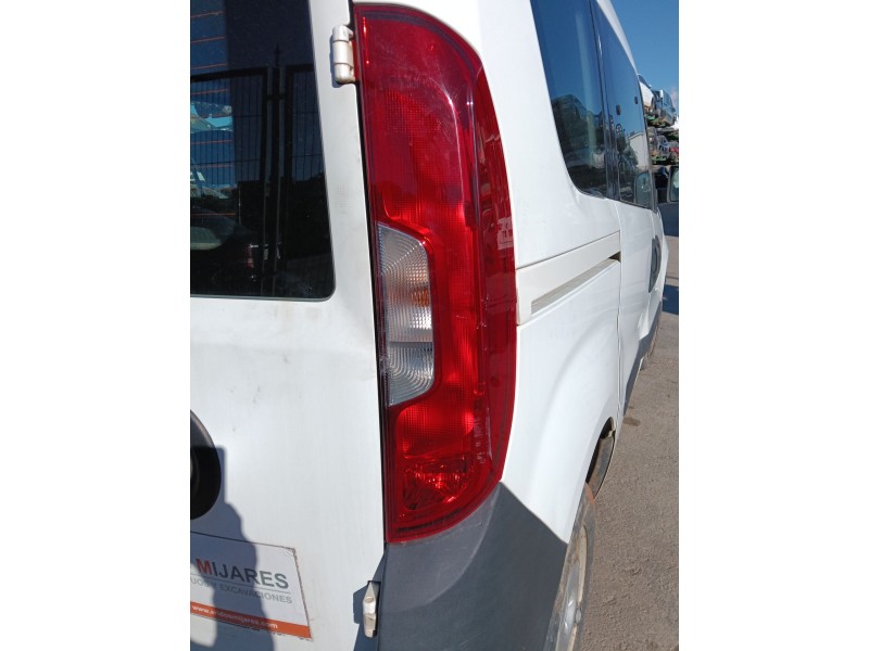 Recambio de piloto trasero derecho para fiat doblo autobús (263_) 1.3 d multijet (263axc1a) referencia OEM IAM 0000051810673  