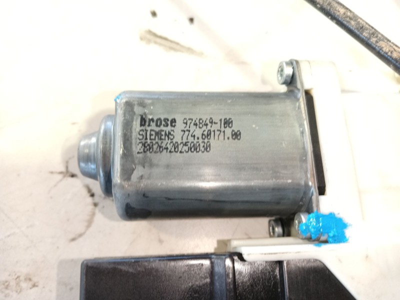 Recambio de elevalunas delantero izquierdo para peugeot 307 cc (3b) 1.6 16v referencia OEM IAM 9221W0  