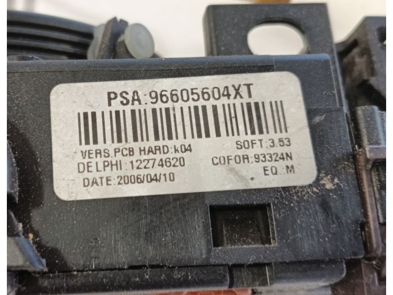 Recambio de mando multifuncion para peugeot 307 cc (3b) 1.6 16v referencia OEM IAM 6242A9  