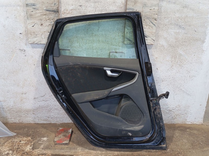 Recambio de puerta trasera izquierda para volvo v40 hatchback (525) d2 referencia OEM IAM   