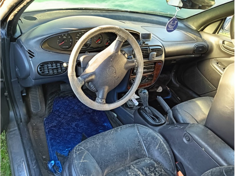 chrysler stratus (ja) del año 2000