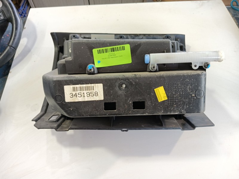 Recambio de guantera para volvo v40 hatchback (525) d2 referencia OEM IAM   