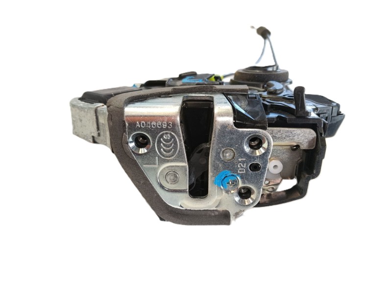 Recambio de cerradura puerta trasera izquierda para lexus nx (_z1_) 300h awd (ayz15) referencia OEM IAM 6906012410  