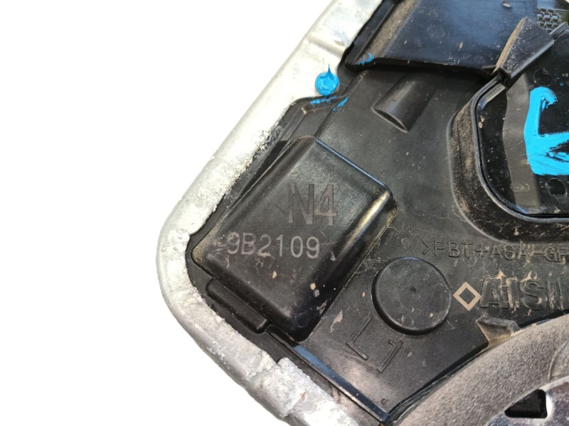 Recambio de cerradura puerta trasera izquierda para lexus nx (_z1_) 300h awd (ayz15) referencia OEM IAM 6906012410  