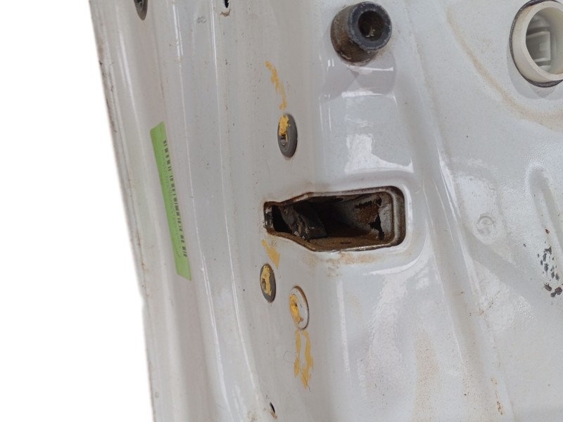 Recambio de puerta delantera izquierda para toyota yaris (_p13_) 1.5 hybrid (nhp130_) referencia OEM IAM   