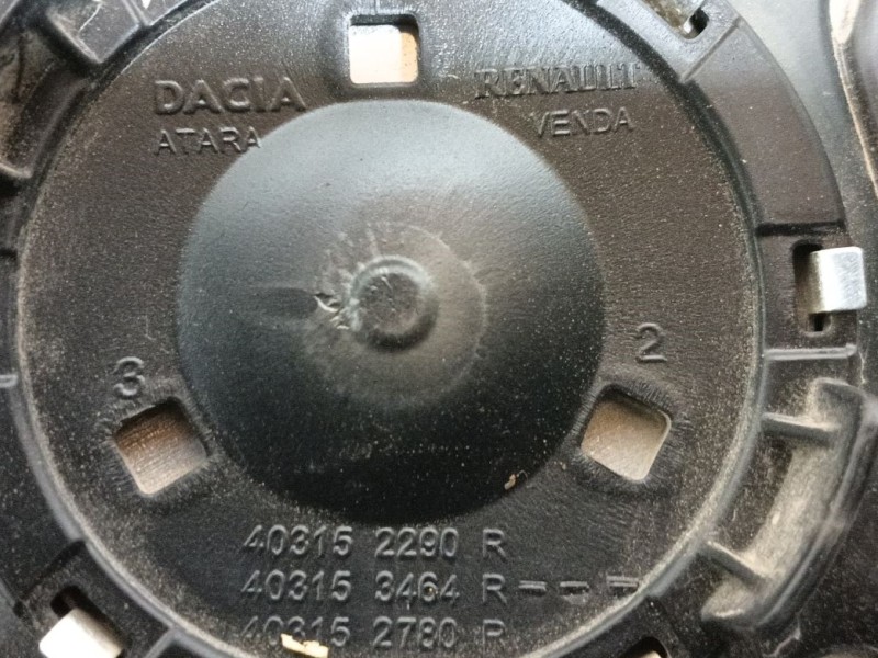 Recambio de tapacubos para dacia sandero iii 1.0 tce 90 referencia OEM IAM   