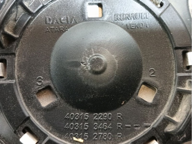 Recambio de tapacubos para dacia sandero iii 1.0 tce 90 referencia OEM IAM   