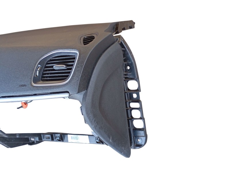 Recambio de salpicadero para volvo v40 hatchback (525) d2 referencia OEM IAM  31477354160890090 