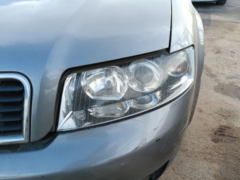 Recambio de faro izquierdo para audi a4 b6 (8e2) 1.9 tdi referencia OEM IAM   